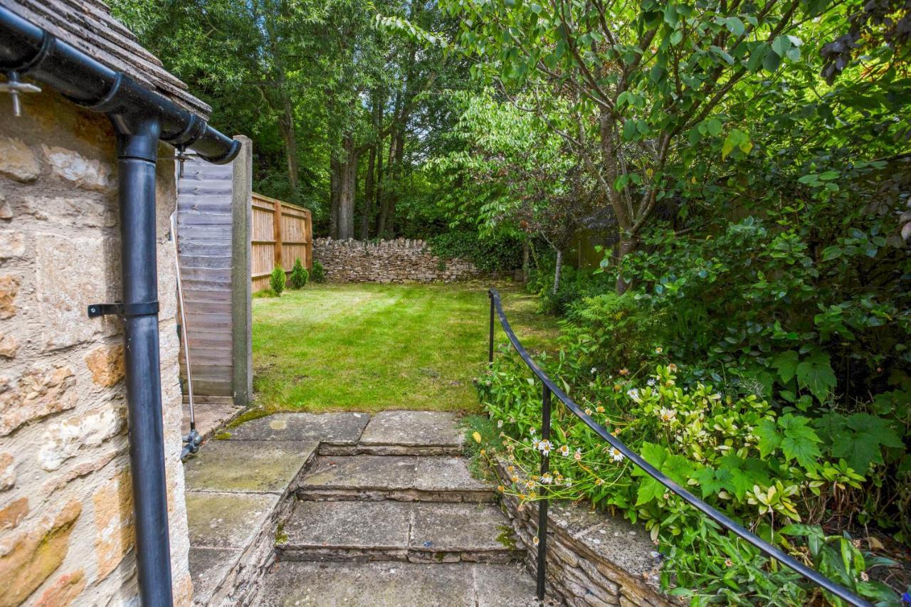 Clover Cottage Wyck Rissington ภายนอก รูปภาพ