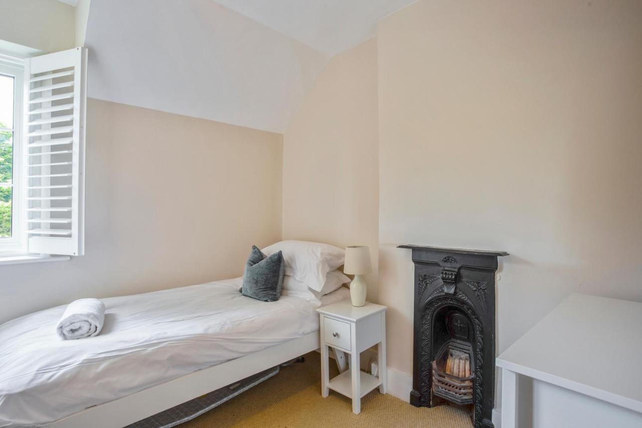Clover Cottage Wyck Rissington ภายนอก รูปภาพ