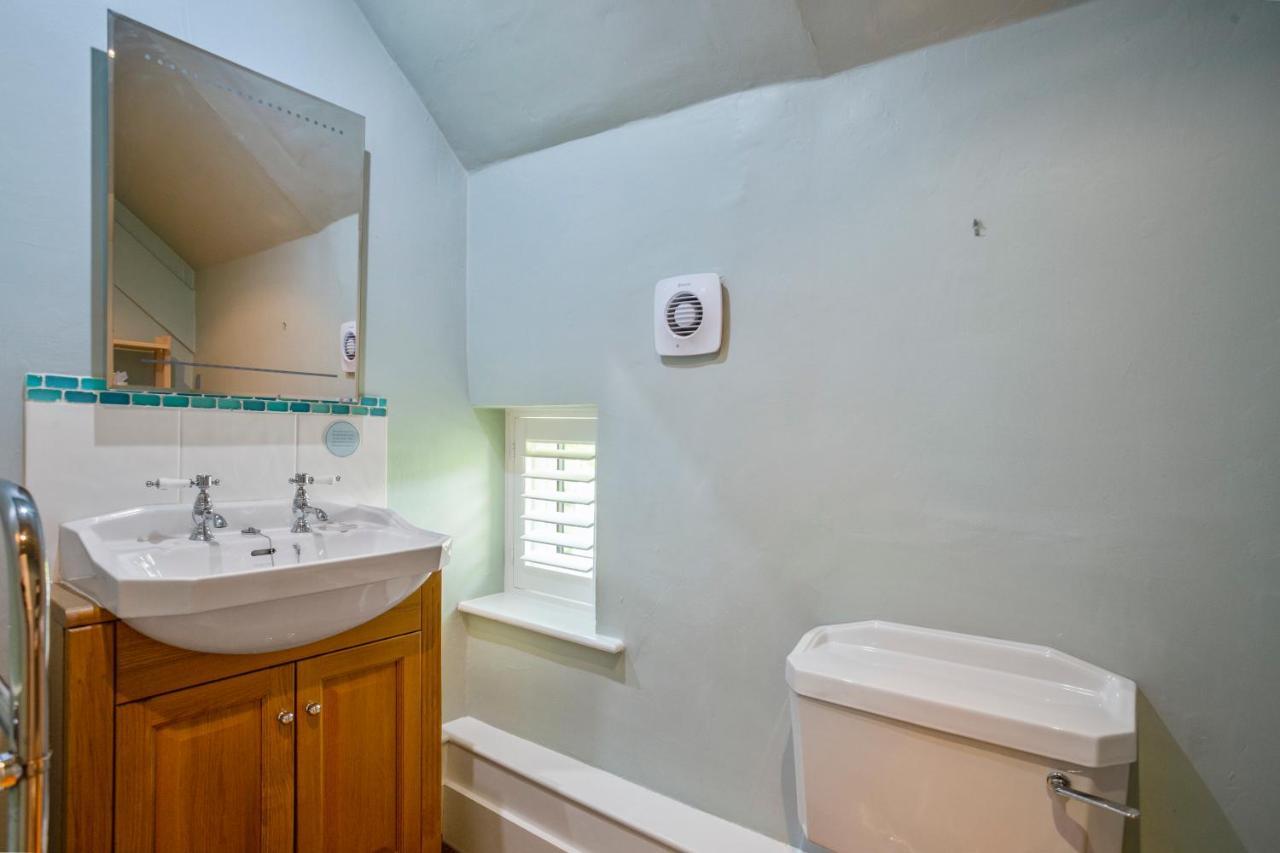 Clover Cottage Wyck Rissington ภายนอก รูปภาพ